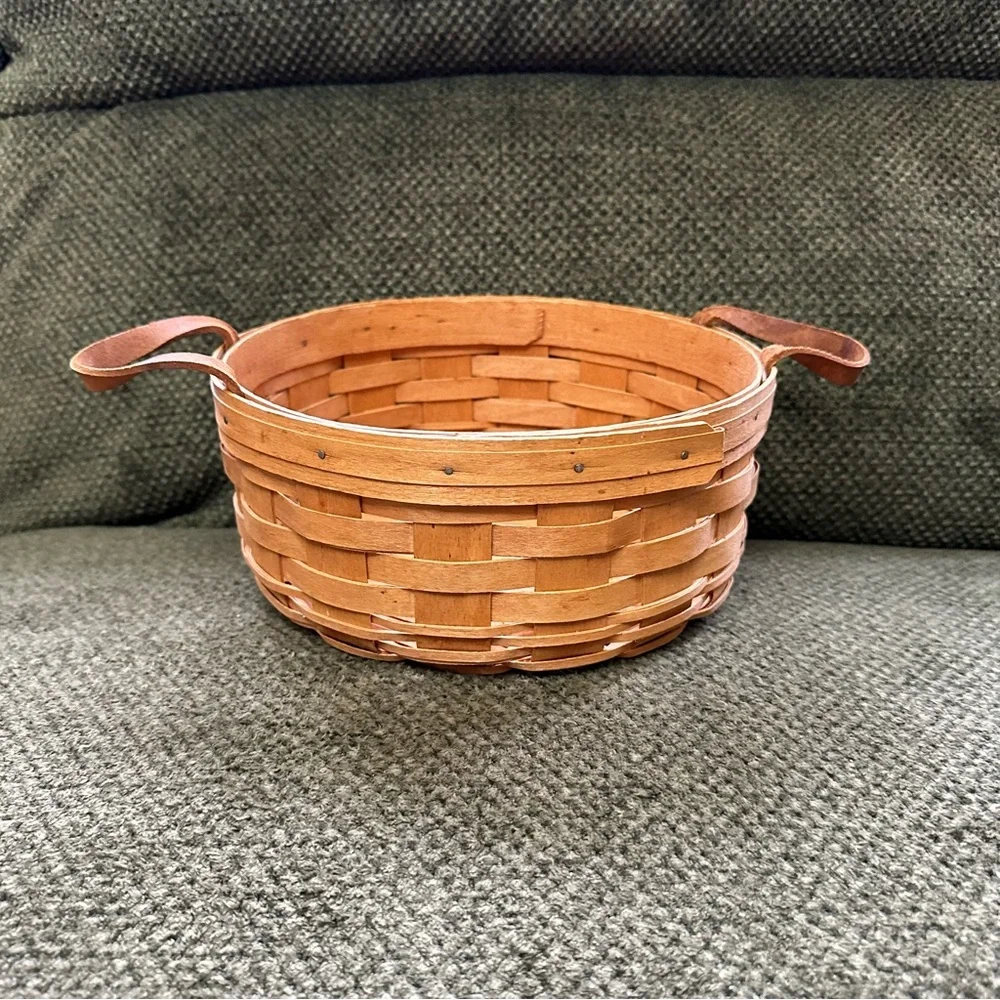Longaberger Small Round Basket 7” - Picture 7 of 13